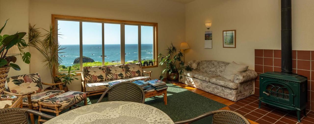ترينيداد Turtle Rocks Oceanfront Inn المظهر الخارجي الصورة