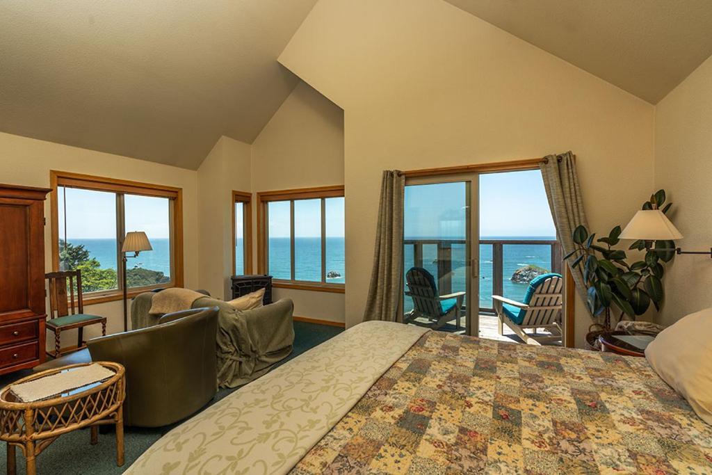 ترينيداد Turtle Rocks Oceanfront Inn المظهر الخارجي الصورة