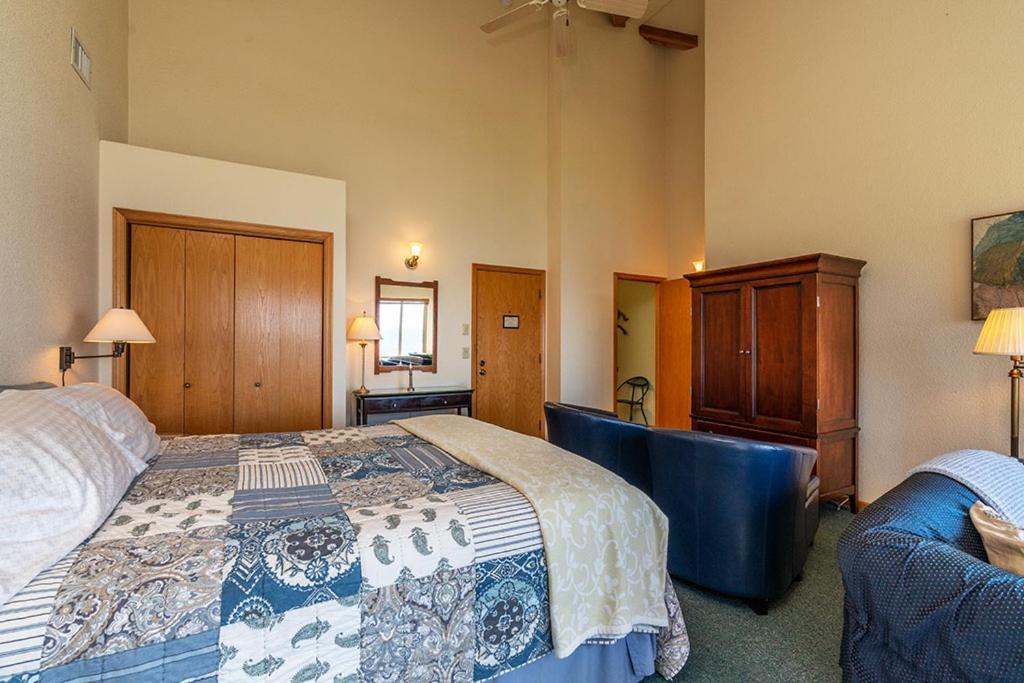 ترينيداد Turtle Rocks Oceanfront Inn المظهر الخارجي الصورة