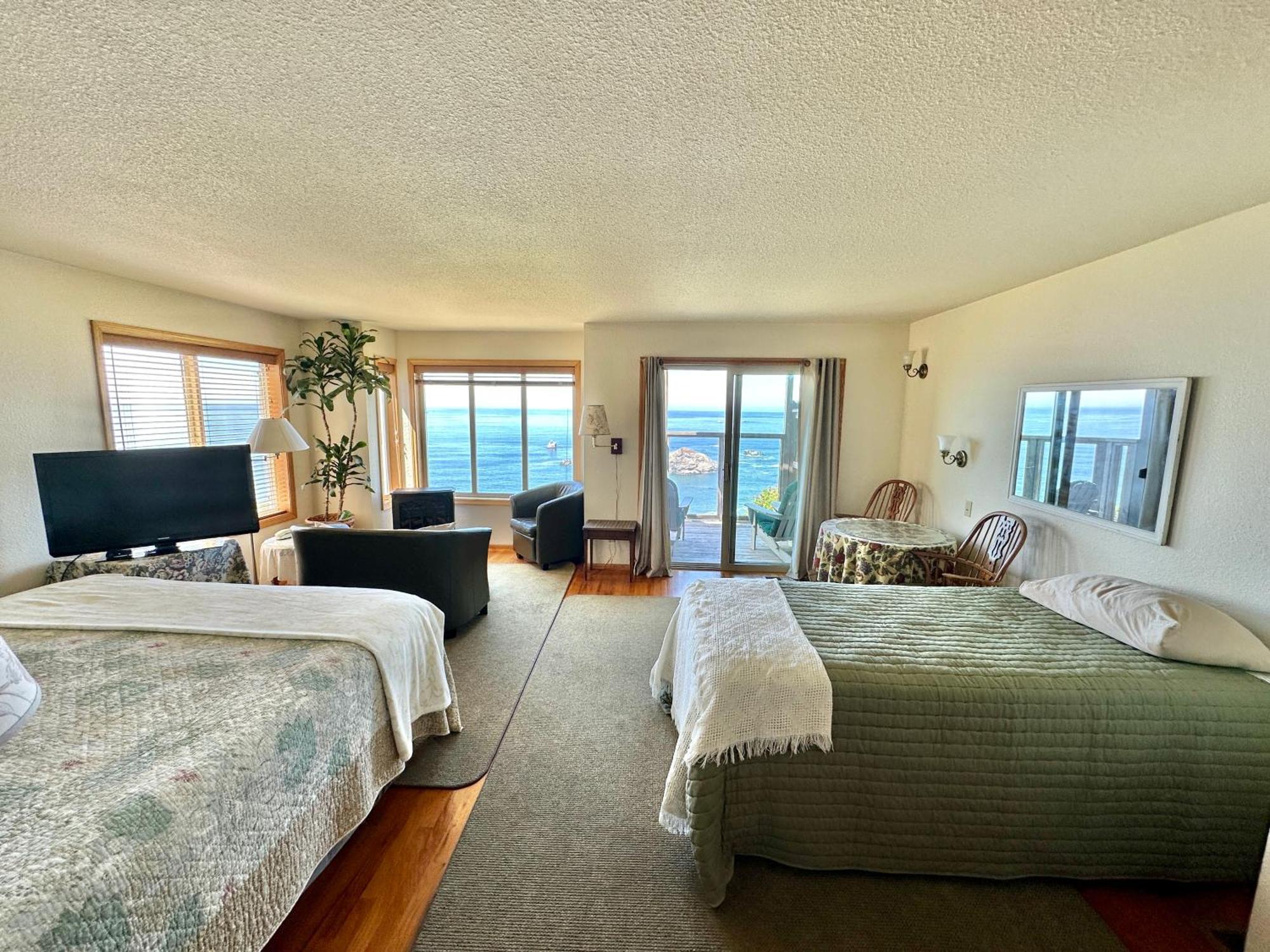 ترينيداد Turtle Rocks Oceanfront Inn المظهر الخارجي الصورة